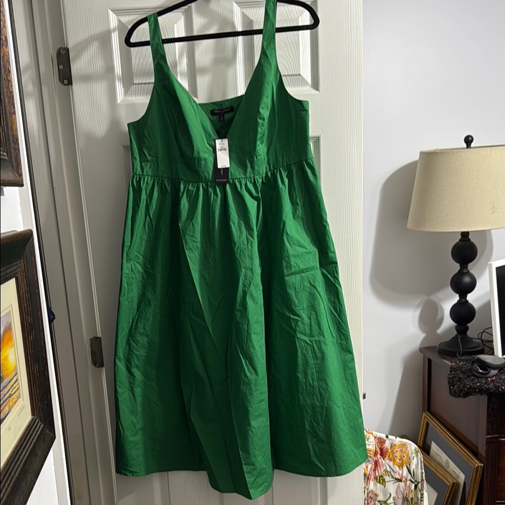 Green Sleeveless Dress